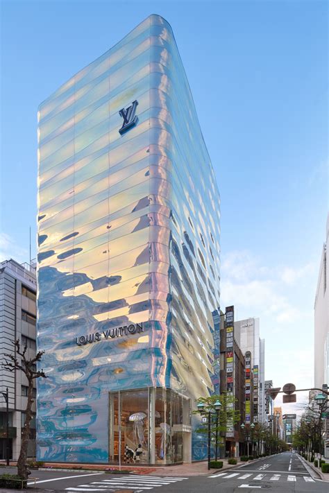 louis vuitton in japan.